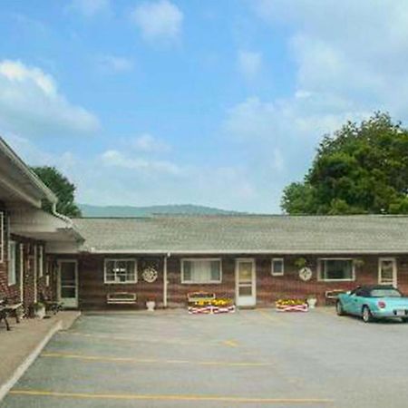 Judys Motel Bedford Extérieur photo