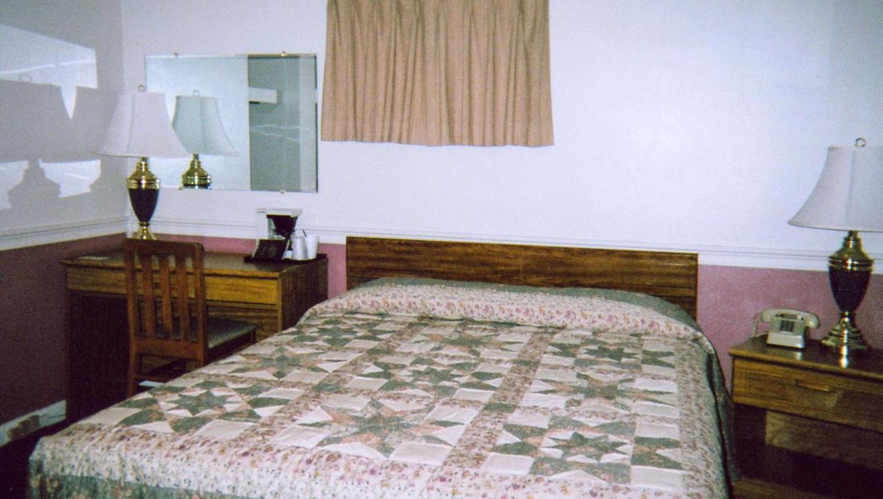 Judys Motel Bedford Extérieur photo